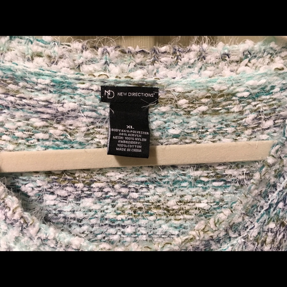 Sweater - Picture 3 of 5